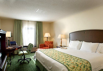 Hotel Fairfield & By Marriott Buckhead 3*